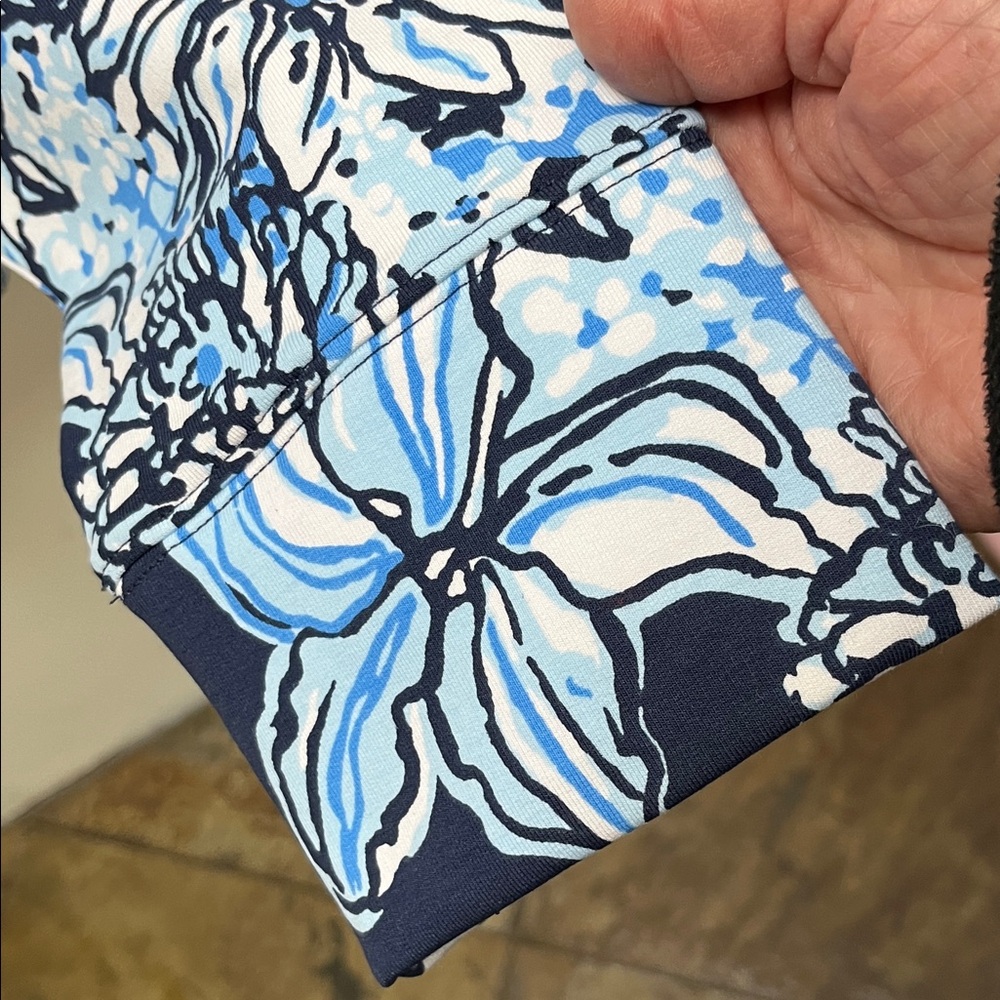 NWT Lilly Pulitzer Skipper Popover UPF 50+ Low Tide Navy Bouquet All Day - Picture 6 of 12